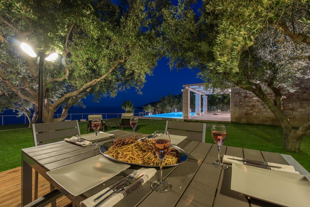 Avra Luxury Villa & Spa Keri Værelse billede